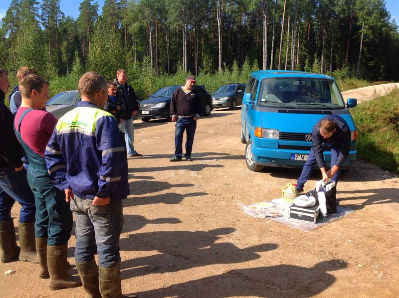 Lapa instruktāža absorbentu lietošanā